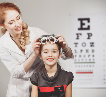 The Right Age for Contacts